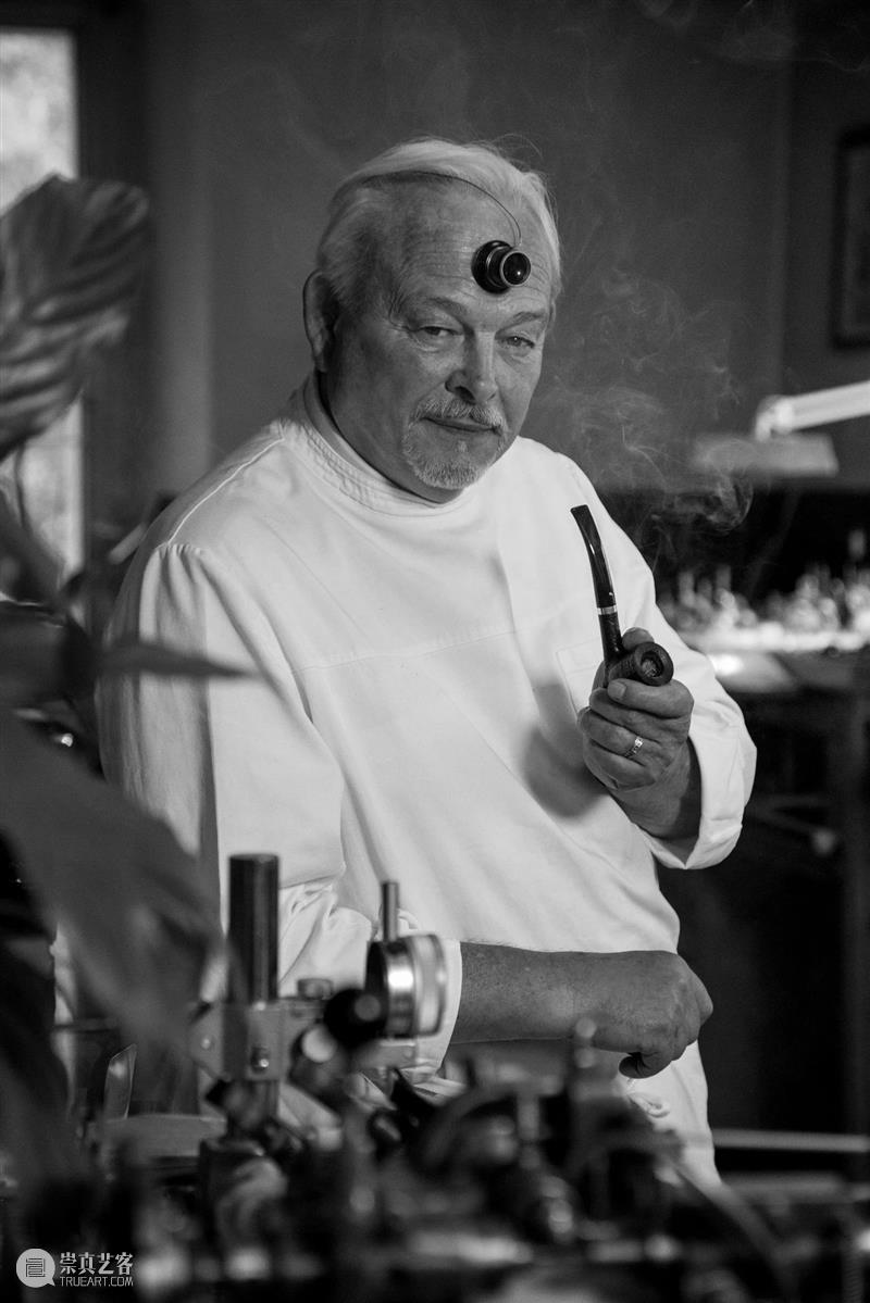 独一无二的特制Philippe Dufour腕表亮相香港名表秋拍！收益将拨捐杜福尔基金会 崇真艺客