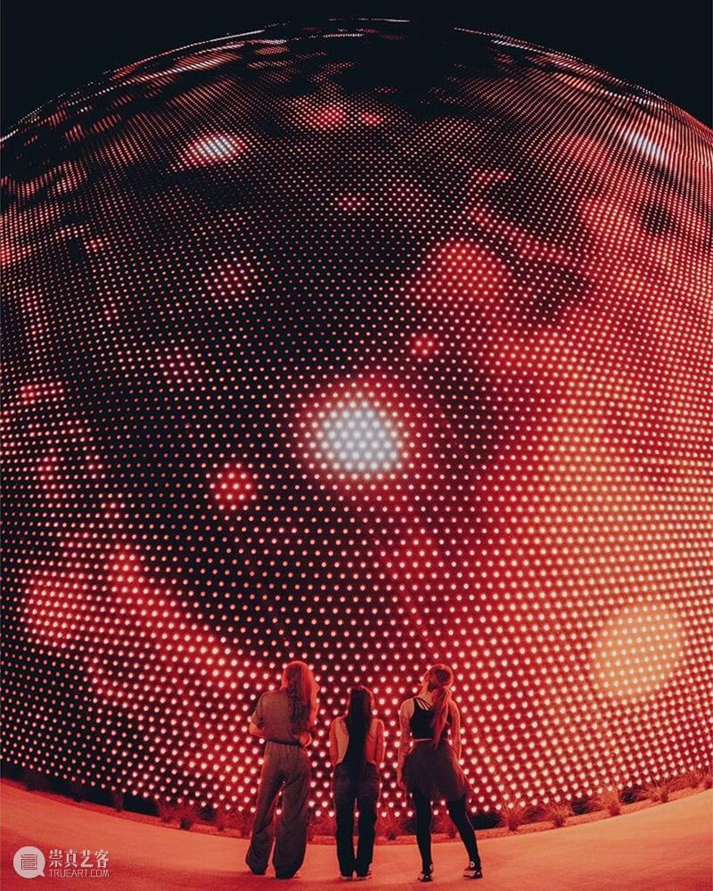 一天广告费328万，全球最大球形沉浸式馆正式开幕 崇真艺客