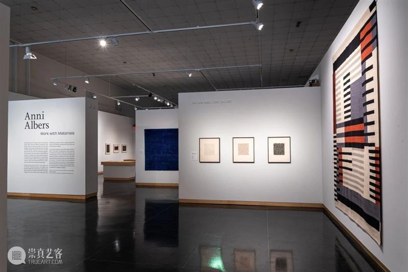 回顾安妮·阿尔伯斯（Anni Albers）重要美术馆展览 崇真艺客