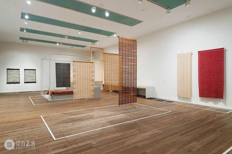 回顾安妮·阿尔伯斯（Anni Albers）重要美术馆展览 崇真艺客