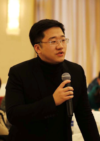 高永杰 赵思源|论罗密欧·卡斯特鲁奇戏剧中的身体双重解构  高永杰 赵思源 崇真艺客