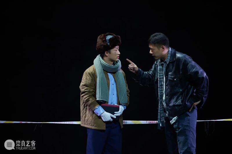 “谁懂啊！眼角还挂着泪水，嘴角开始疯狂上扬。” 崇真艺客