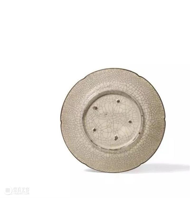 一只有争议的哥窑盘竟然能拍出1000万? 崇真艺客
