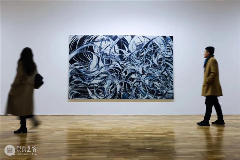 LONG重磅 | 95后艺术家方媛首次美术馆个展开幕，作品回应时代的激烈流变 崇真艺客