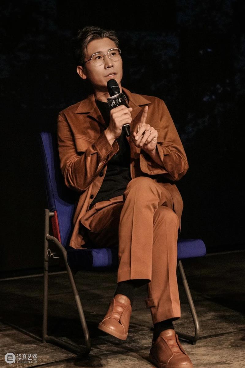 舞台剧《夜行者》发布会在京举行 | 领衔主演李乃文对战唐旭，时隔20年回归舞台打造谍战经典 崇真艺客