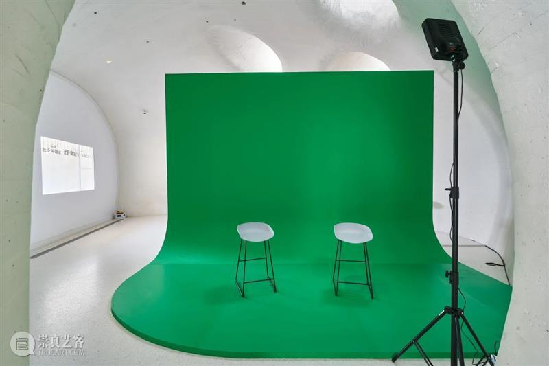 在UCCA沙丘美术馆，探索“鸟头：云云”的现实与虚幻 博文精选  UCCA沙丘美术馆 鸟头 崇真艺客