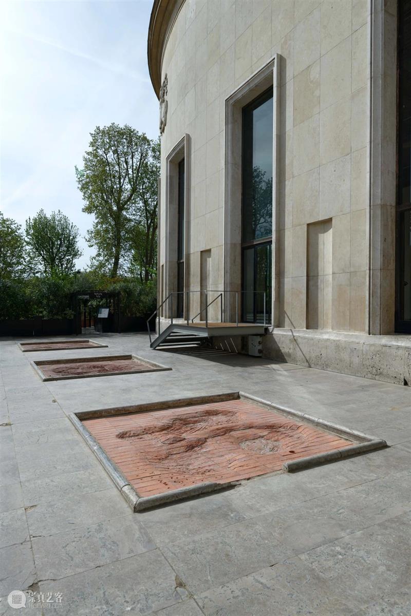 同行/ 寓于建筑中的空间干预 | Kate Newby 视频资讯  Newby 建筑 空间 同行 奥克兰 新西兰 美国德克萨斯州 生活 工作 周围 崇真艺客