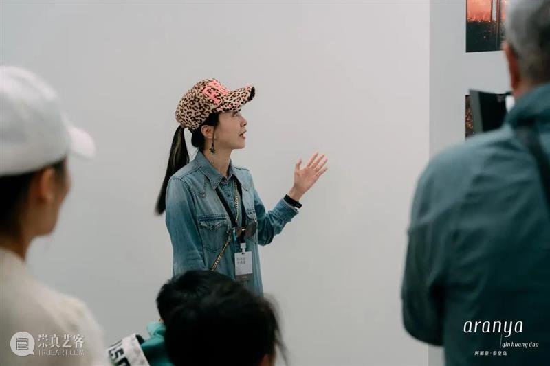 新闻| 阿那亚艺术中心五周年:对九位导览志愿者邻居的回访 崇真艺客