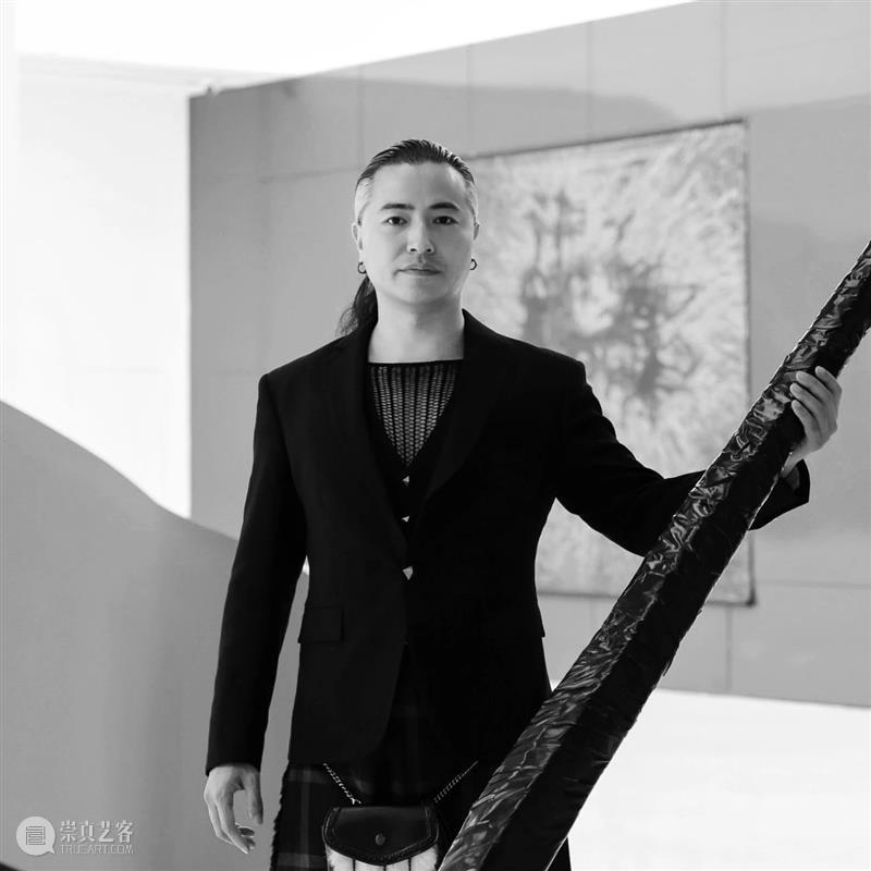 郝方圆：塑造一个超越时空的肉身 崇真艺客