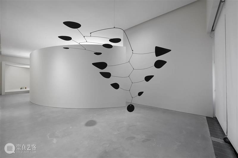 现场|亚历山大·考尔德近35年首次日本大展「日本印象」正在麻布台之丘画廊展出 崇真艺客