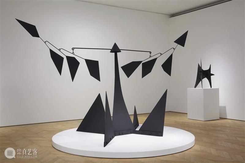 现场|亚历山大·考尔德近35年首次日本大展「日本印象」正在麻布台之丘画廊展出 崇真艺客