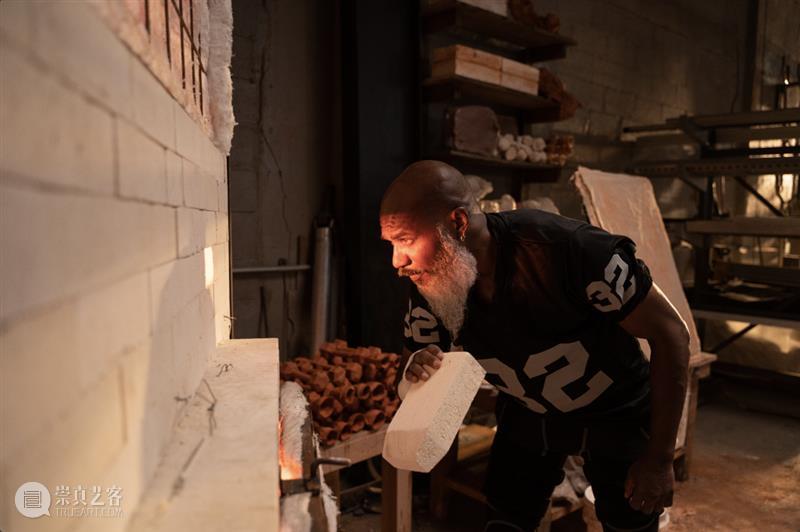 马修·巴尼：萦绕一生的冲击时刻 崇真艺客