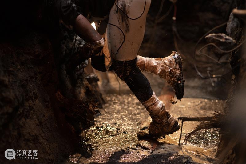 马修·巴尼：萦绕一生的冲击时刻 崇真艺客