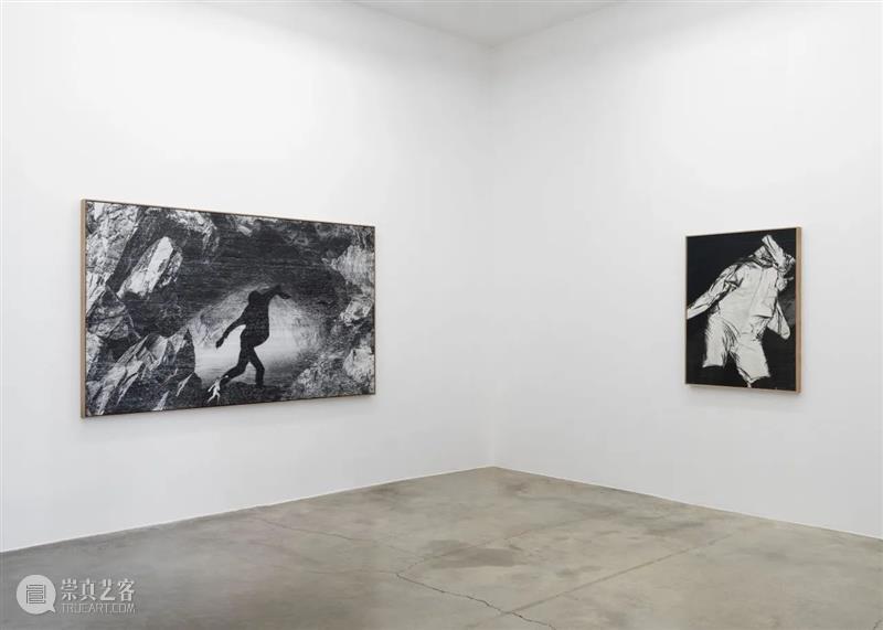 贝浩登巴黎｜ JR 个展 “在光中” —— 黑暗蕴藏着光明的恩惠 崇真艺客