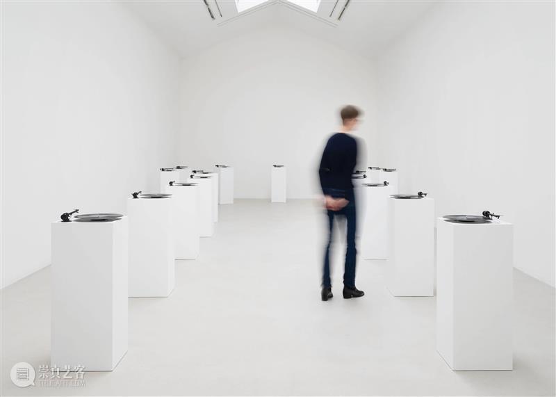 贝浩登巴黎｜ JR 个展 “在光中” —— 黑暗蕴藏着光明的恩惠 崇真艺客