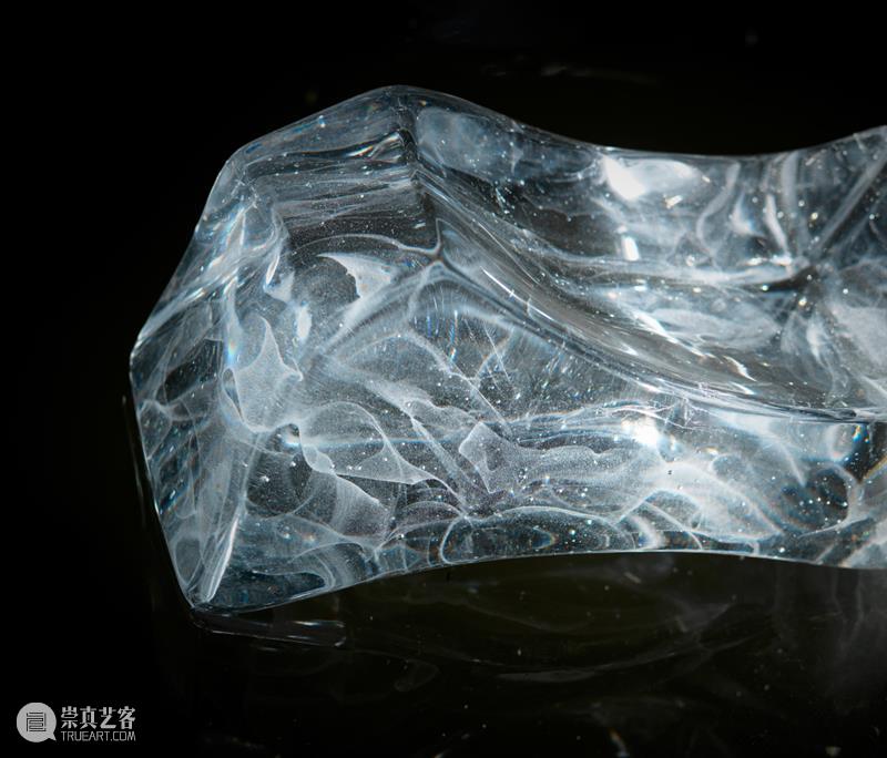 梁绍基:万变之器,不变之道 BAZAAR ART 梁绍基 公众 时尚芭莎艺术http: biz MjM1NDQ5NjE0MQ==时间 古今 城市 经历 历史 往事 崇真艺客