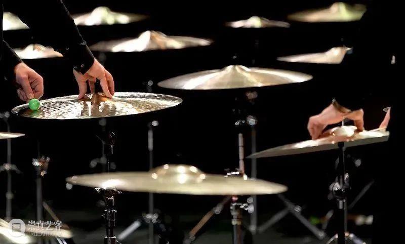 池田亮司_数据、信息和计算机 | 国家美术·关注 视频资讯 | 池田亮司 计算机 信息 数据 国家 美术 Ikeda 个展 地点 比利时 崇真艺客