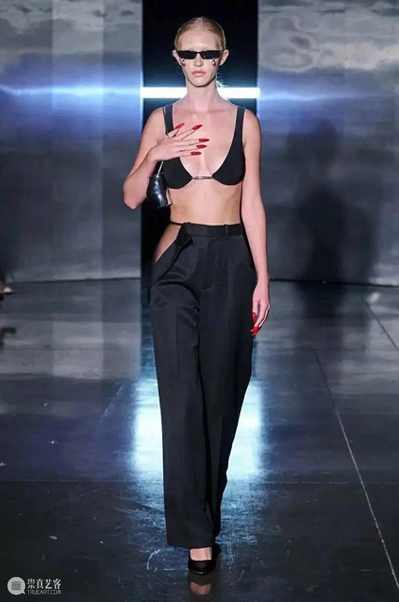【IFA-艺术赏析】Grace Ling | 古怪而优雅的女性气质-可持续时尚穿戴 崇真艺客
