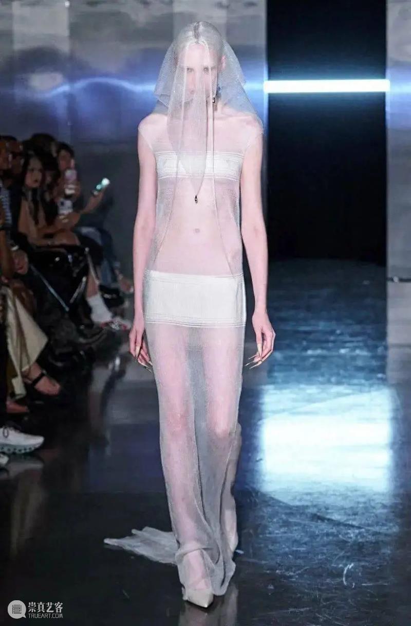 【IFA-艺术赏析】Grace Ling | 古怪而优雅的女性气质-可持续时尚穿戴 崇真艺客
