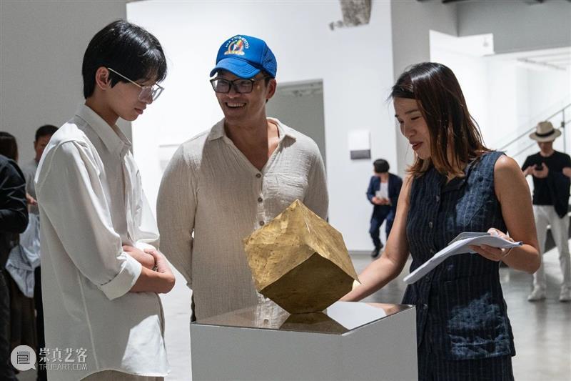 白石画廊北京｜开幕现场：坪田昌之、金理有、斑万字三人展《隐形维度》 崇真艺客