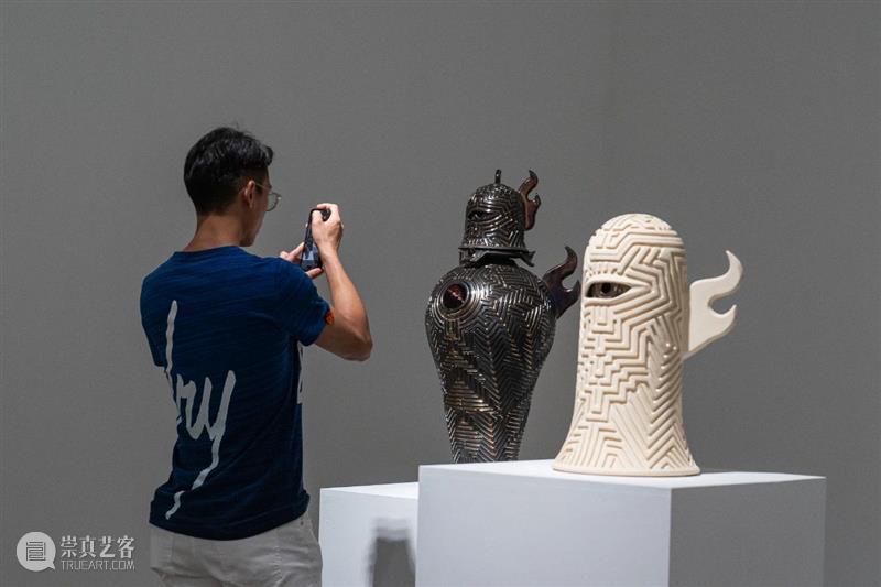白石画廊北京|开幕现场:坪田昌之、金理有、斑万字三人展《隐形维度》 崇真艺客