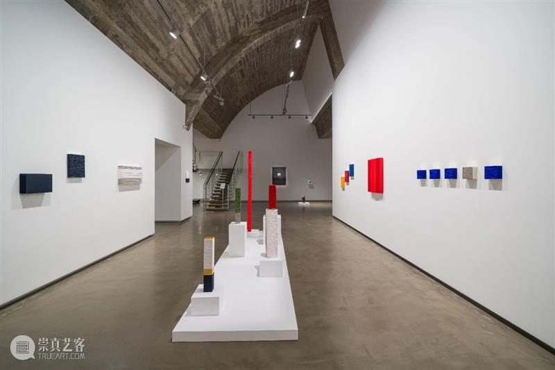 白石画廊北京｜开幕现场：坪田昌之、金理有、斑万字三人展《隐形维度》 崇真艺客