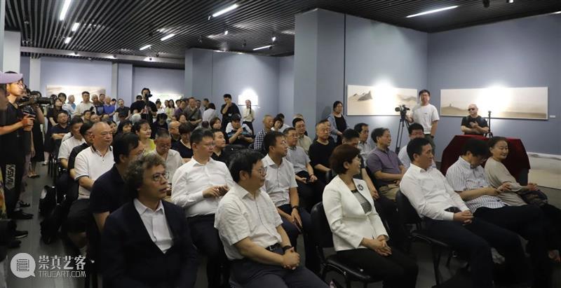 梦之旅——章嘉陵艺术展今开幕 崇真艺客