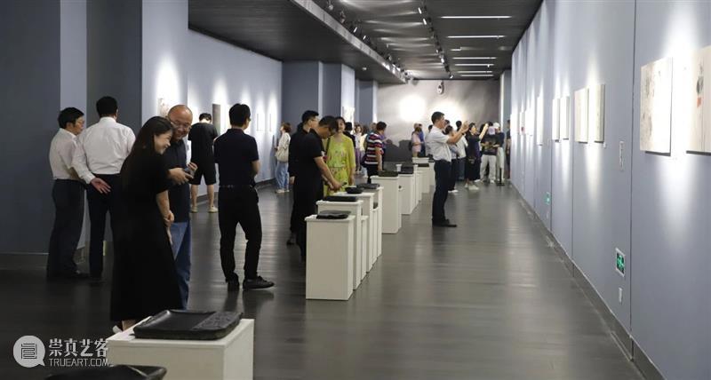 梦之旅——章嘉陵艺术展今开幕 崇真艺客
