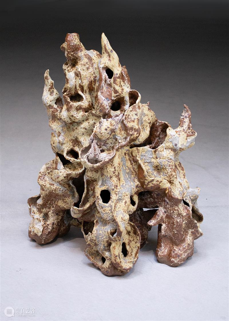 「松」展览｜不明之物：将观念隐于形式，回应真实与虚构。 崇真艺客