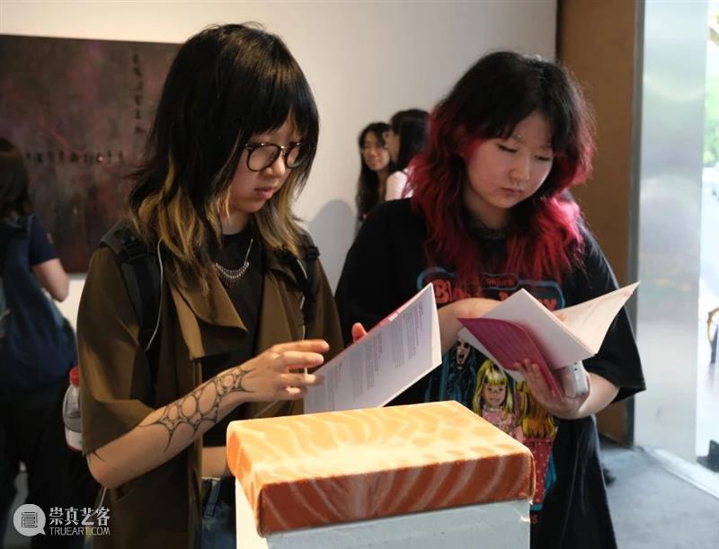 艺术家专访|姚慕然:你想成为“食物”还是“食客”? 崇真艺客
