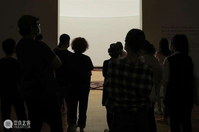 探秘升级 | 首度披露「离开海水的地方」布展日记 崇真艺客