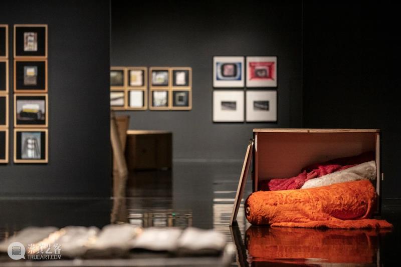 新展开幕 | “回到何地：1993年之后的王广义创作草稿”画展盛大启幕 崇真艺客