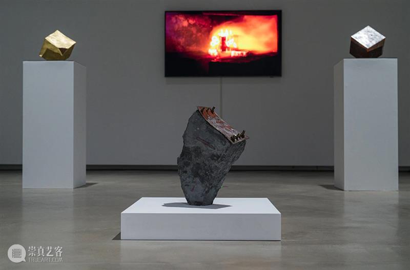 Artist Talk |斑万字 × 土方明司:进化的传统与当代艺术的融合(下) 崇真艺客