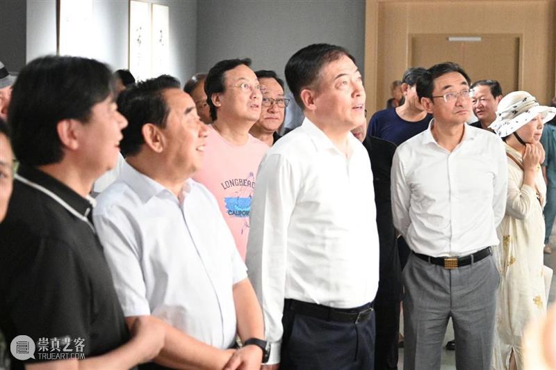 现 场丨“继古开今——当代五体书法大展”在盐城市美术馆开幕 崇真艺客