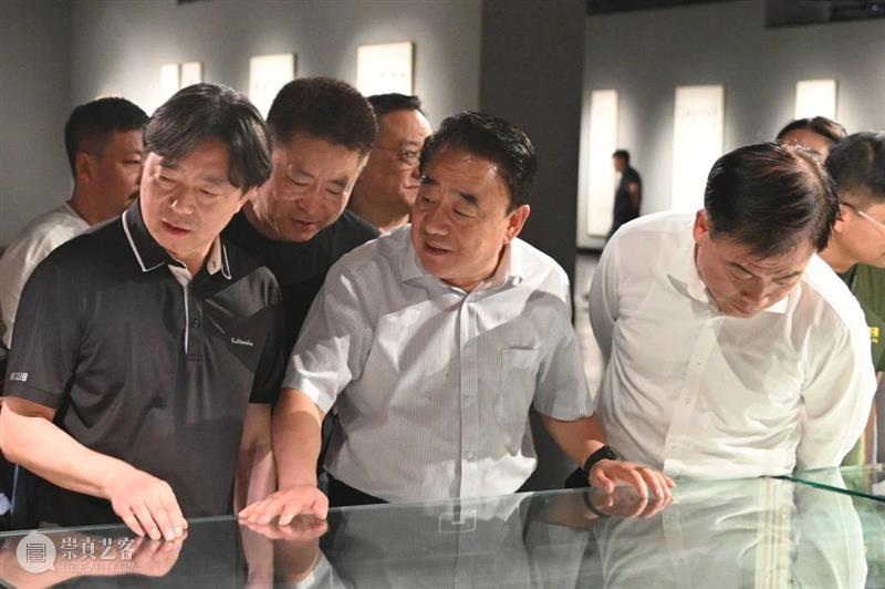 现 场丨“继古开今——当代五体书法大展”在盐城市美术馆开幕 崇真艺客
