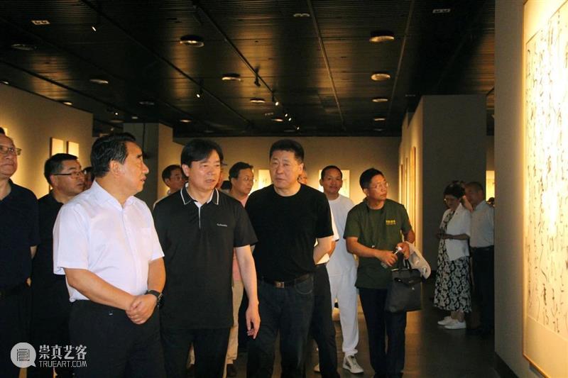 现 场丨“继古开今——当代五体书法大展”在盐城市美术馆开幕 崇真艺客