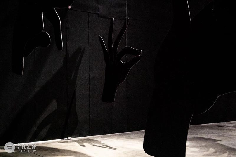 MOCA 艺术家来了 | “90后顶级剪纸艺术家”陈粉丸的拿手好“戏”！ 崇真艺客