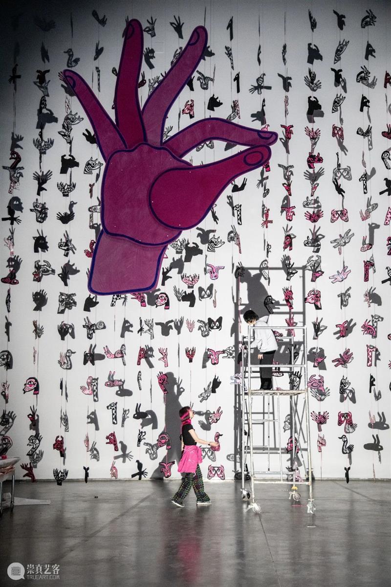 MOCA 艺术家来了 | “90后顶级剪纸艺术家”陈粉丸的拿手好“戏”！ 崇真艺客