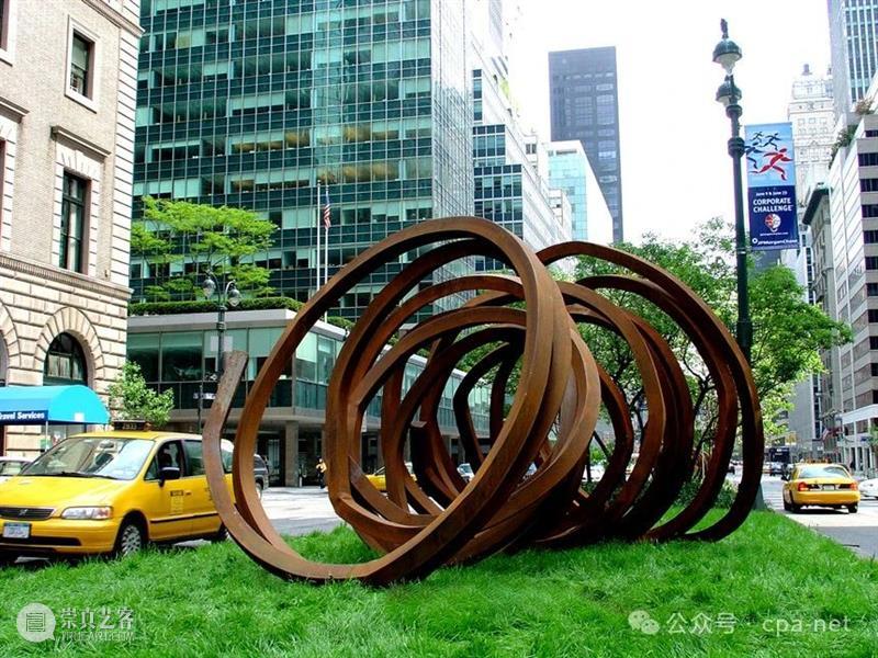 Bernar Venet《聚合》亮相巴黎奥林匹克中心 崇真艺客