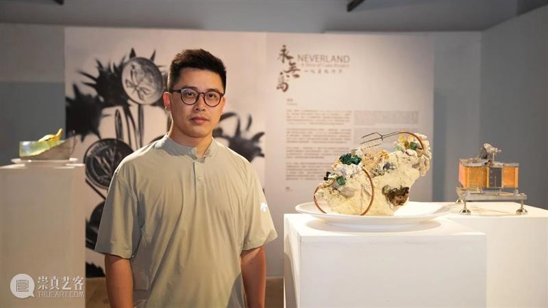 在澳门“养牛场”，他用AI与艺术构建了一个荒诞美学世界——“永无岛” 崇真艺客