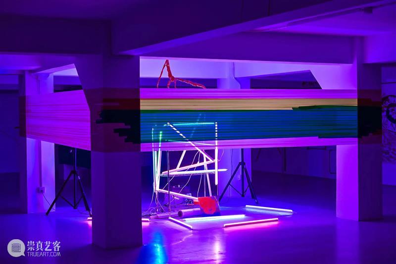 奶粉zhou参加J7 ART群展“空间的姿态” 崇真艺客