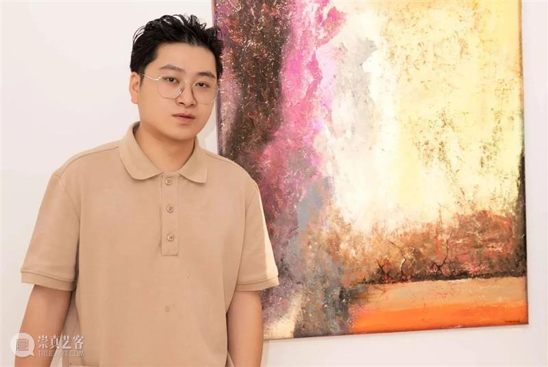 RONG专访｜褚超：在《非现实表达》中的多元探索 崇真艺客