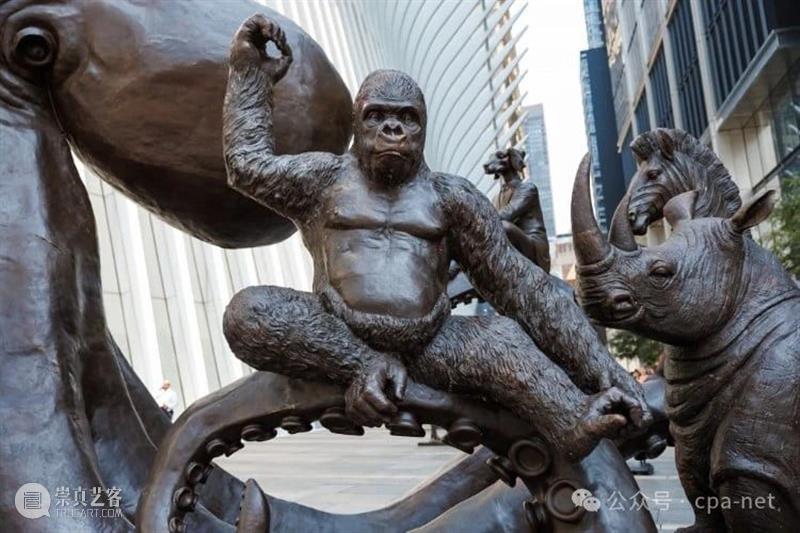 巨型章鱼雕塑承载着濒危动物 崇真艺客