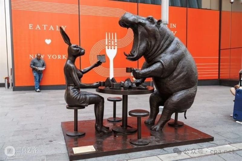 巨型章鱼雕塑承载着濒危动物 崇真艺客