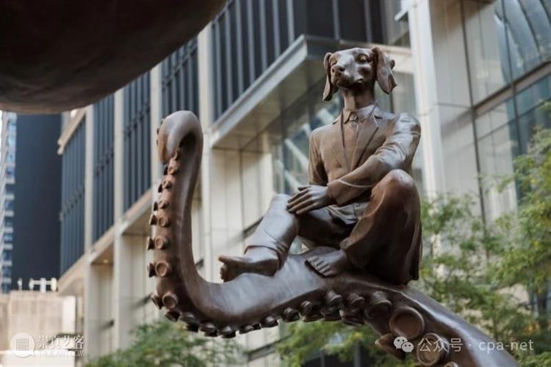 巨型章鱼雕塑承载着濒危动物 崇真艺客