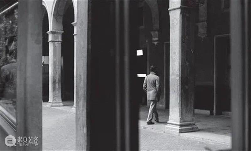 【IFA-艺术赏析】Sophie Calle | 探索个人隐私与公共表现 崇真艺客