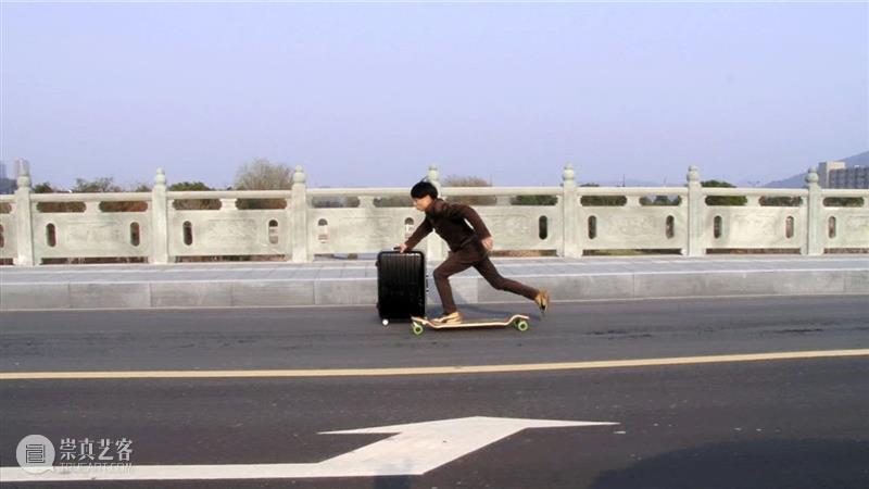 变戏法：仿真世界的后台表演 崇真艺客