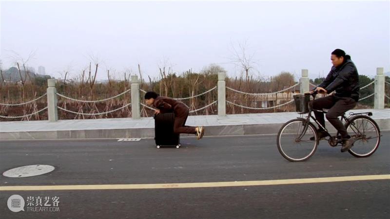 变戏法：仿真世界的后台表演 崇真艺客