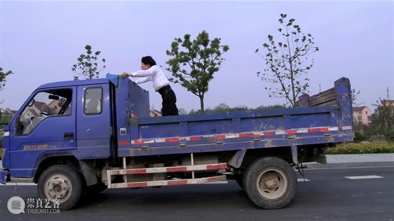 变戏法：仿真世界的后台表演 崇真艺客