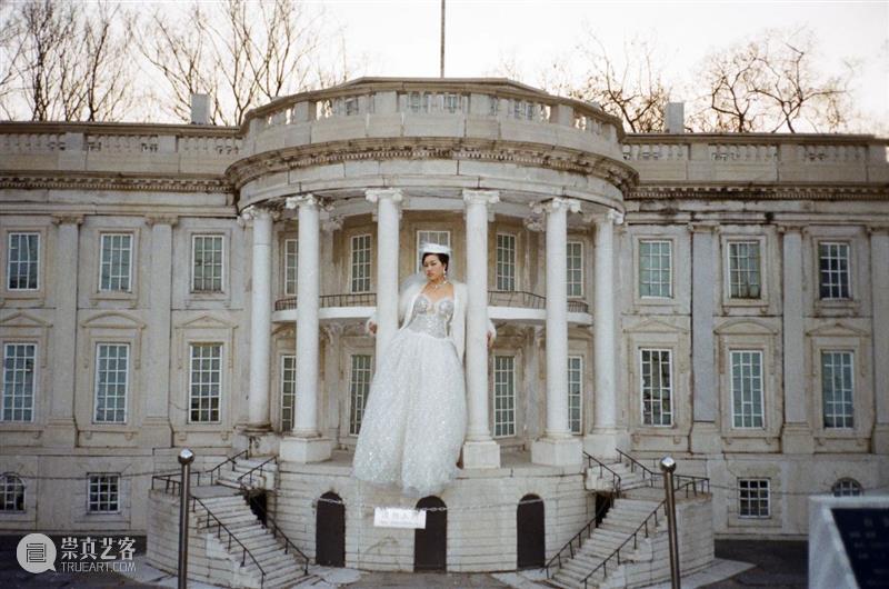 变戏法：仿真世界的后台表演 崇真艺客